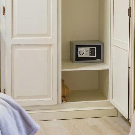 Vecchia Rooms&apartments Affittacamere 4*